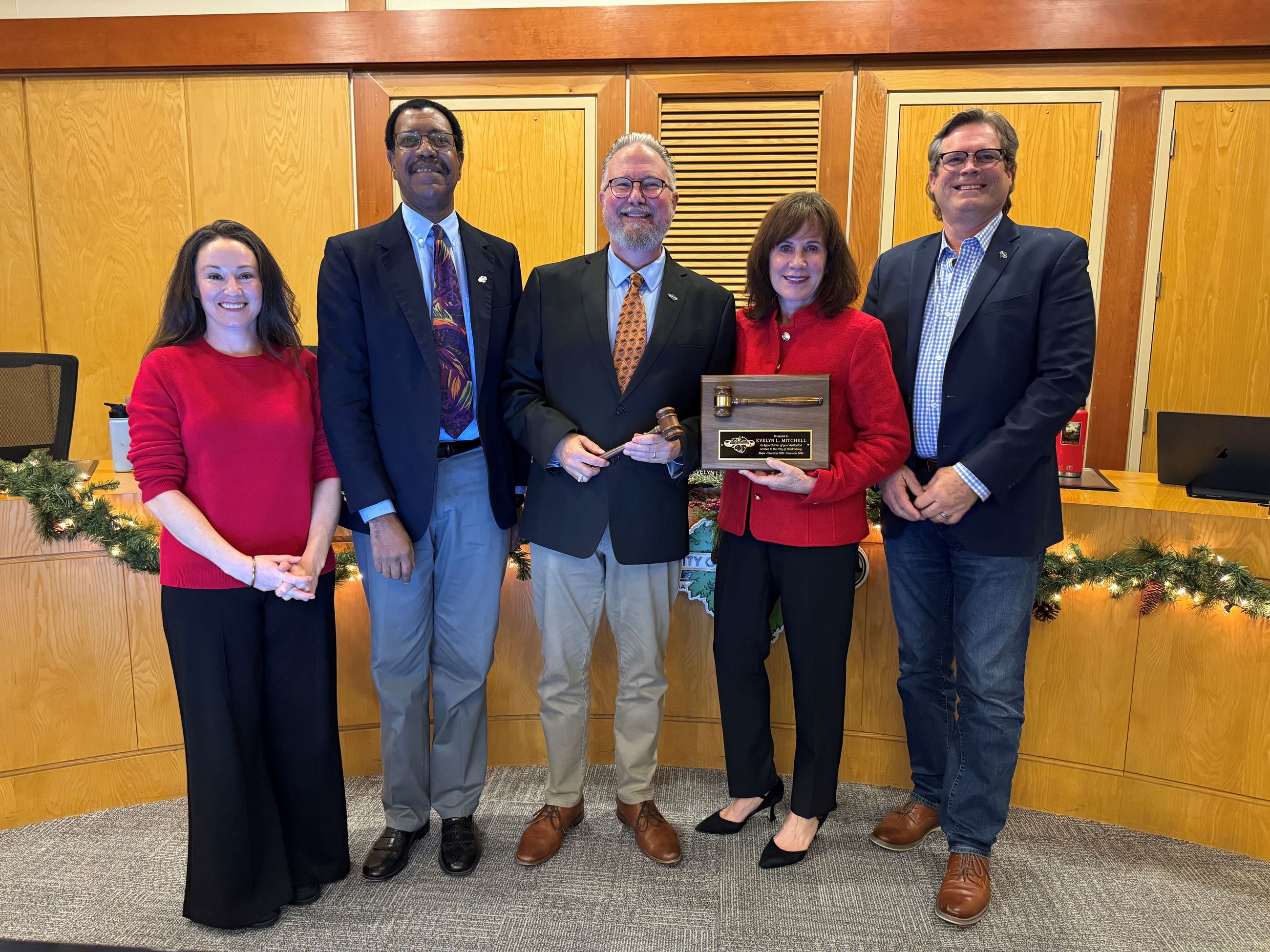 The five Healdsburg City Council Members. 